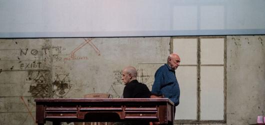 Mezinárodní festival Divadlo zahájil v Plzni pětihodinový divadelní opus Austerlitz 