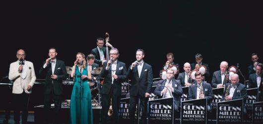 Glenn Miller Orchestra opět zavítá do Česka. Tentokrát v lednu do Obecního domu